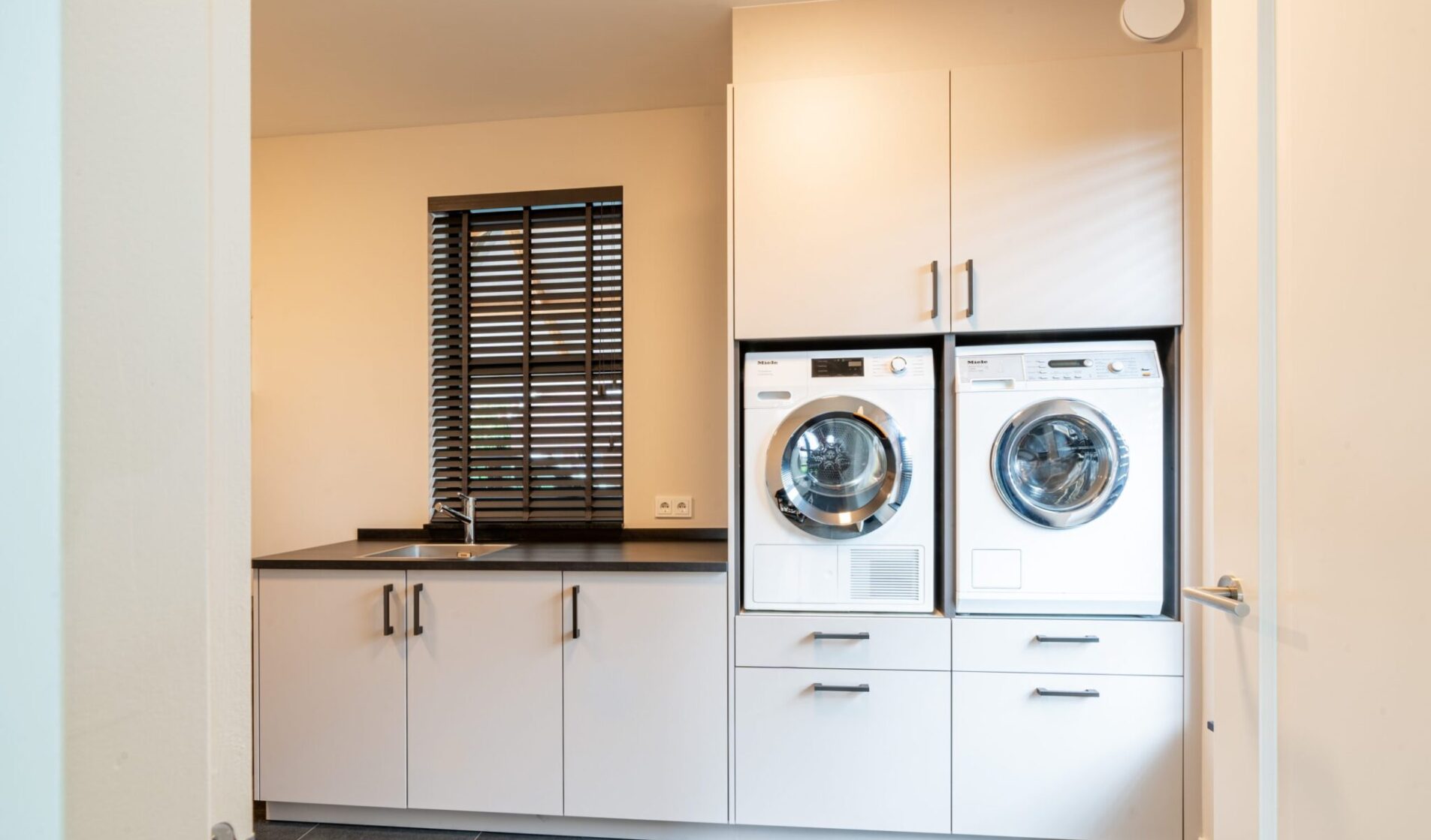 moderne bijkeuken