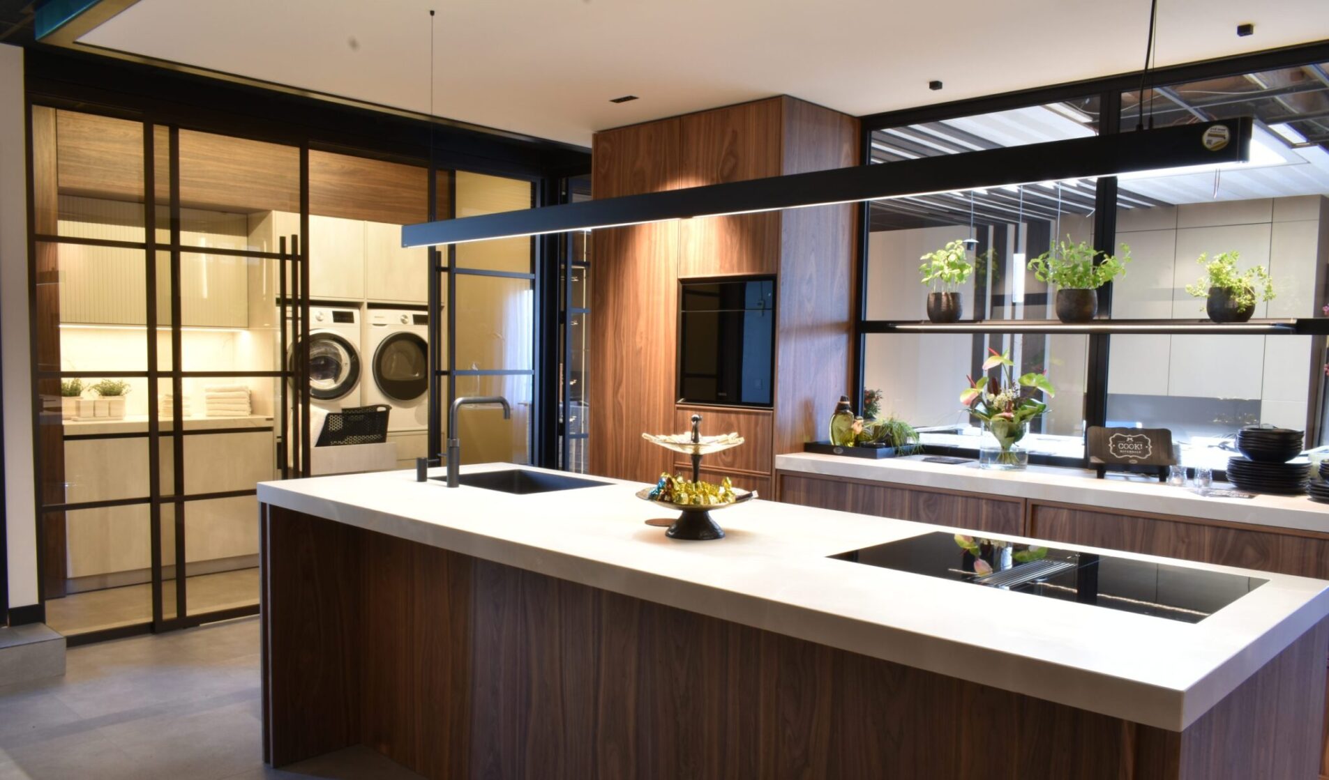 moderne keuken met licht blad