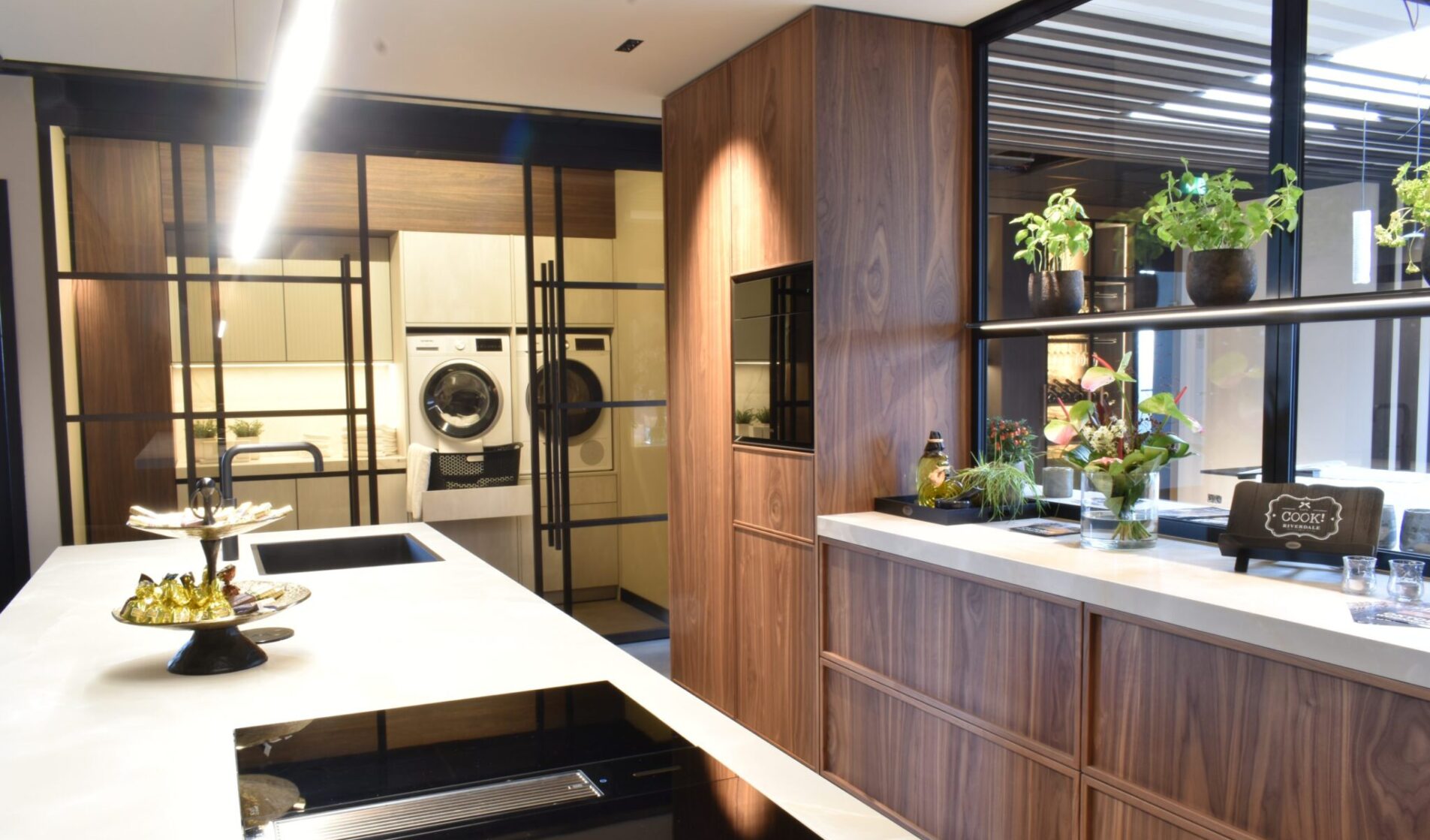 houten keuken met licht werkblad