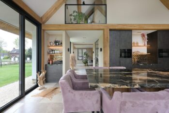 langgevelboerderij met gepersonaliseerd interieur