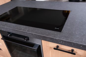 Nostalgische Mereno keuken met massief eiken fronten