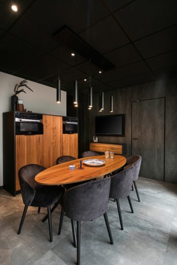 Maatwerk noten fineer keuken