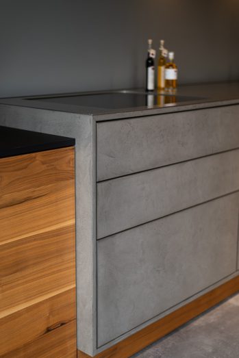 Maatwerk keuken met noten fineer