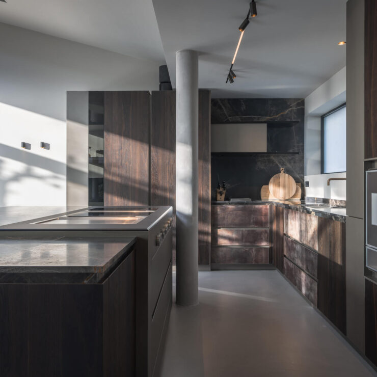 keuken met donker werkblad