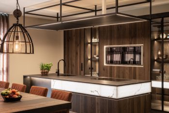 Luxueuze keuken met sfeerverlichting