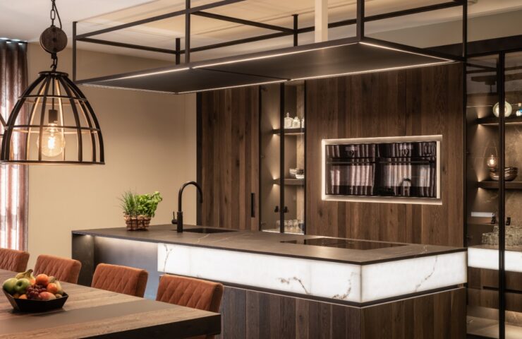 Luxueuze keuken met sfeerverlichting