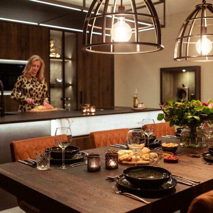 Luxueuze eettafel gedekt