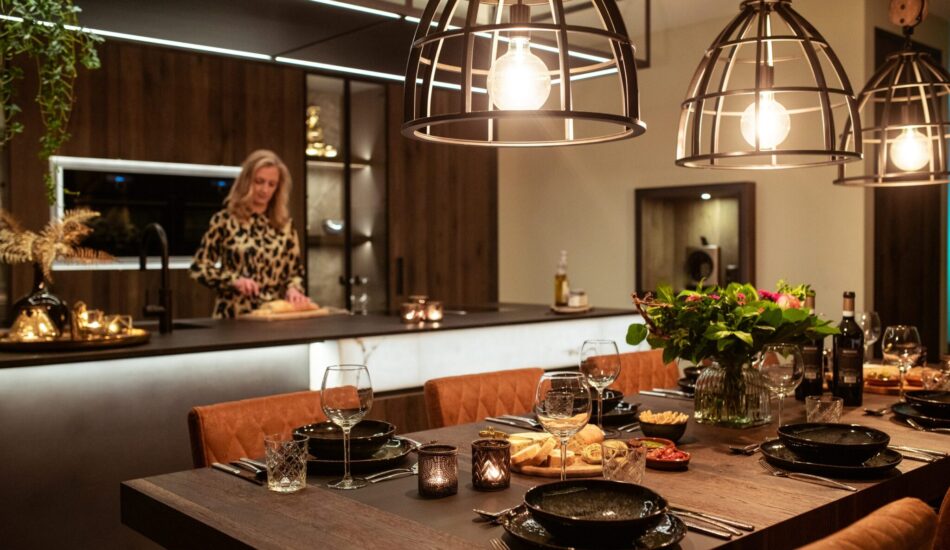 Luxueuze eettafel gedekt