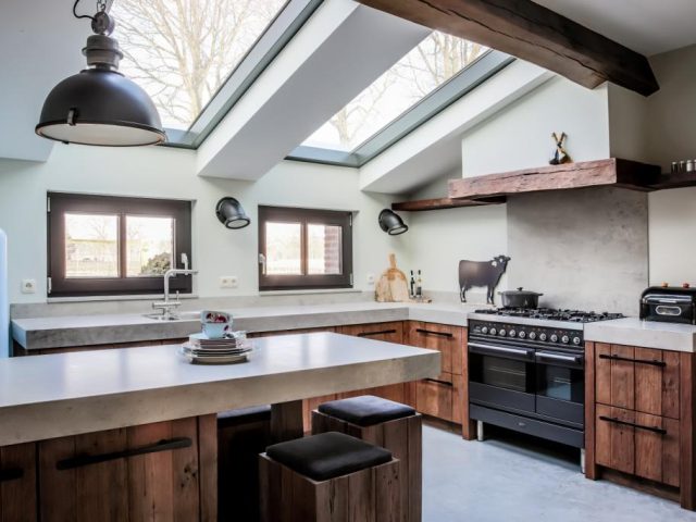 karakteristieke keuken met uniek hout
