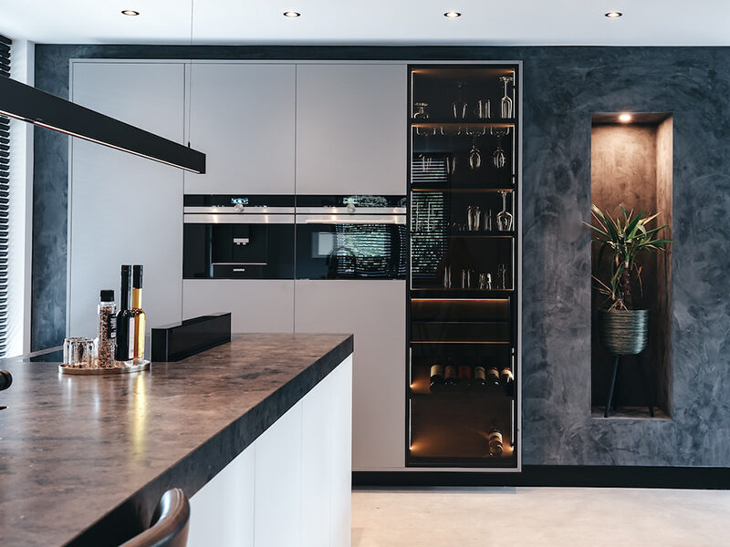 moderne keuken met kookeiland